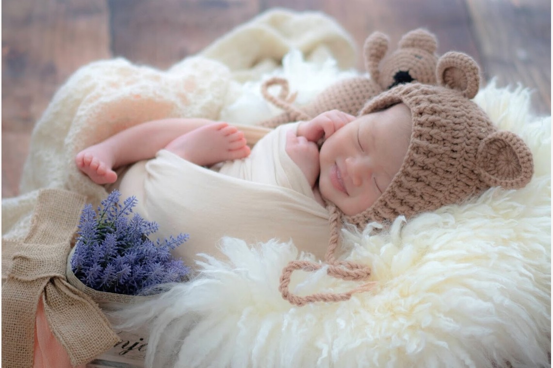 フォトラビが撮影したニューボーンフォトのアルバム「ご自宅でニューボーンフォト」