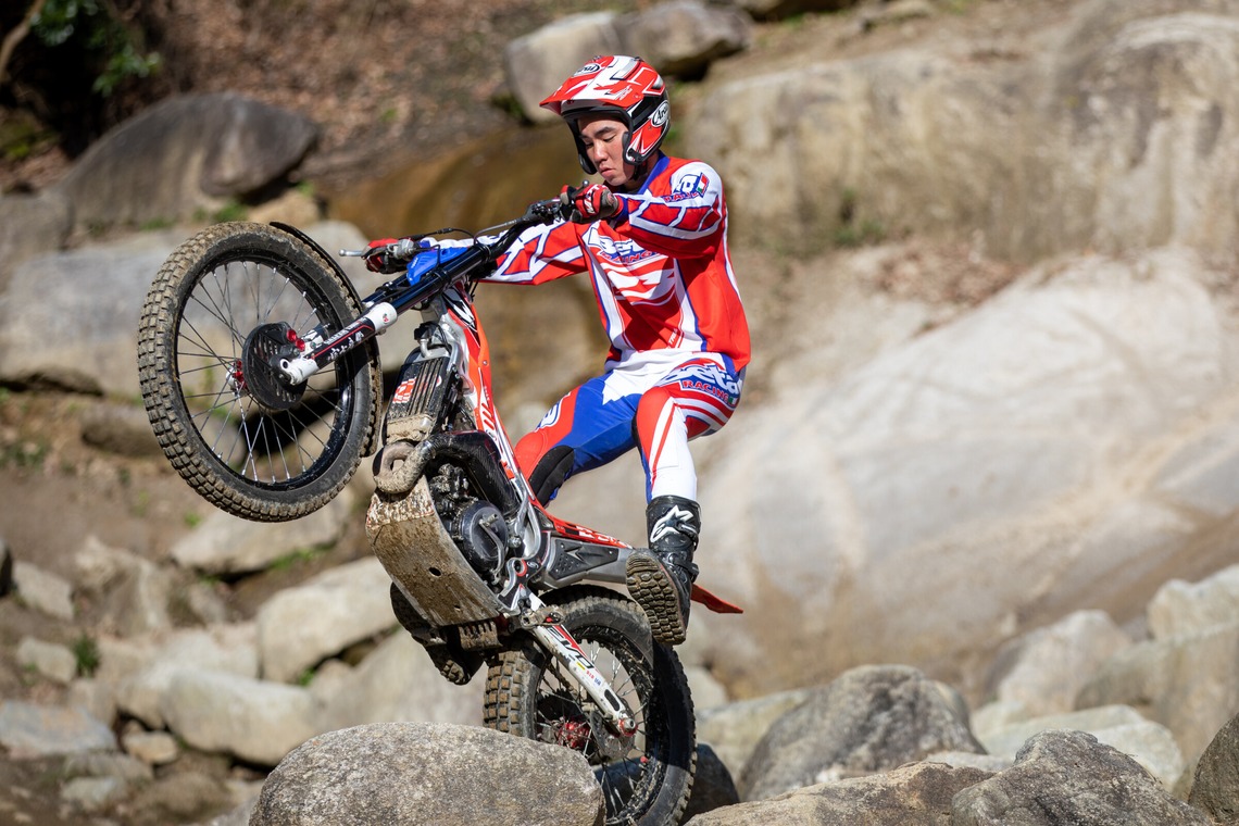 板橋薫平が撮影した「山崎選手プロモーション撮影」の写真