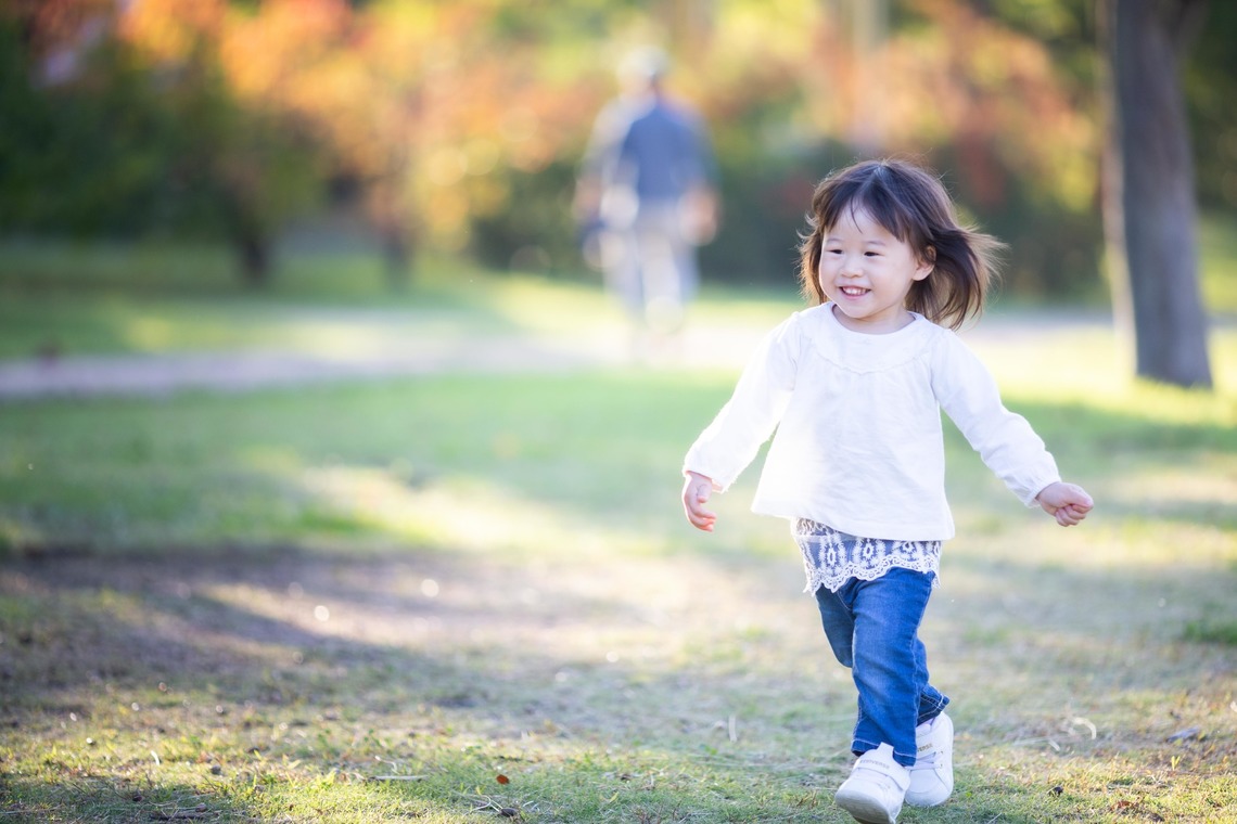 スタイリッシュ株式会社が出張撮影した家族写真(キッズ,ベビーフォト)などが写った「六甲アイランドファミリーフォトB様ご家族」の家族写真