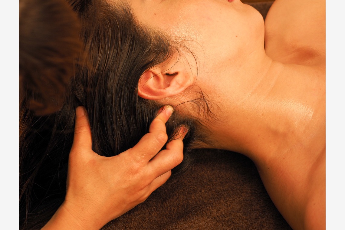 長谷川展克が撮影した「ヘッド フェイス&ボディ（堺市）」の写真