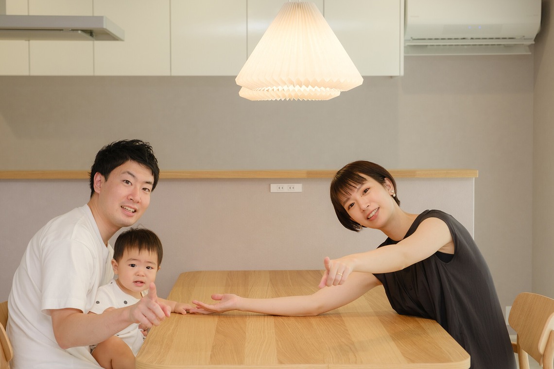 高夏写真店が出張撮影した家族写真(キッズ,ベビーフォト)などが写った「家族写真の撮影」の家族写真