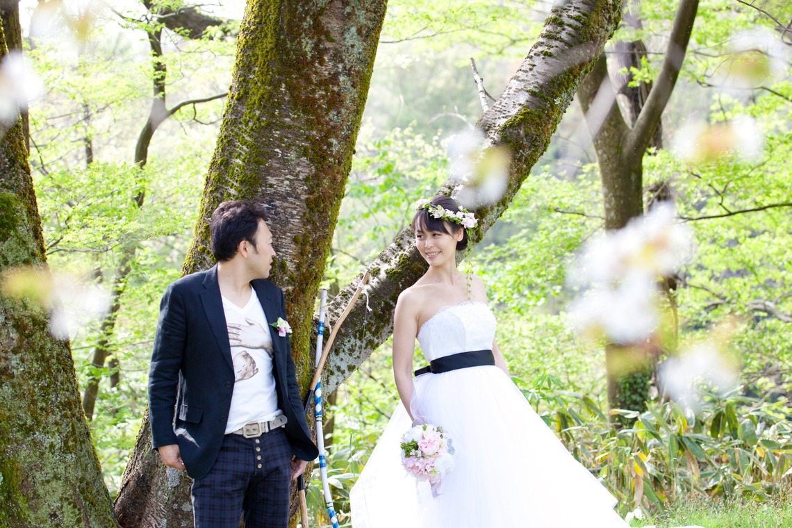 skyward photo film（竹本飛鳥）が撮影した「前撮りドレス」の写真