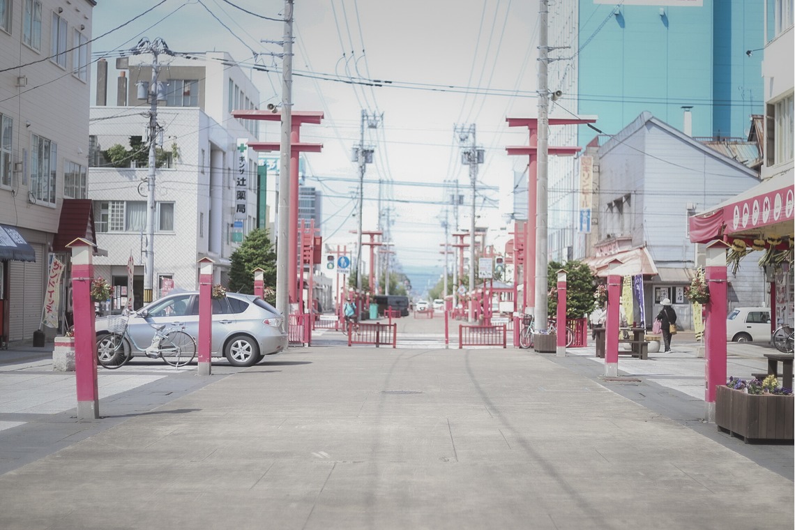 芳賀 翔大が撮影した「コロナ禍の商店街」の写真