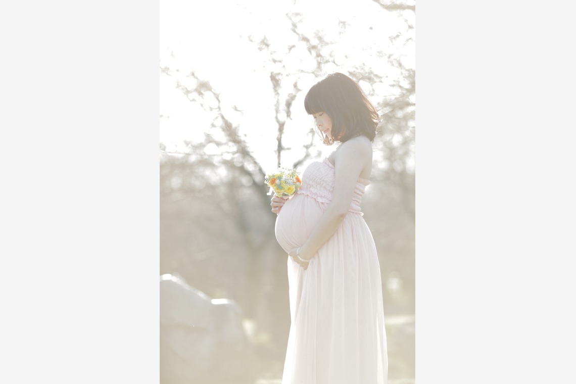 Kaoru Photographyが出張撮影した家族写真(キッズ,ベビーフォト)などが写った「マタニティフォト」の家族写真