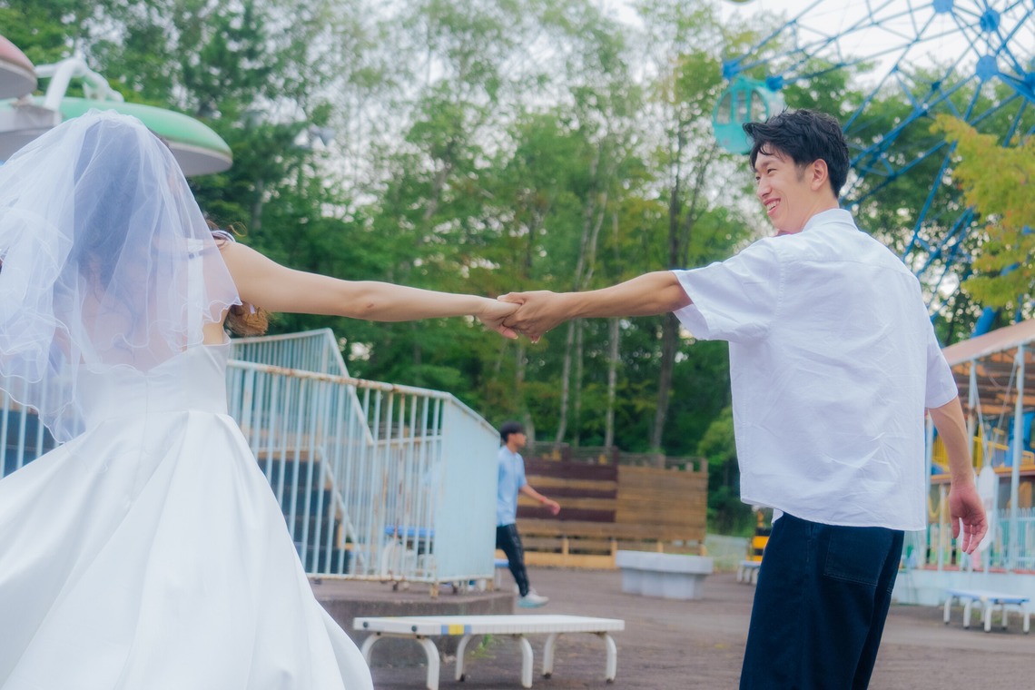 高橋佳五が撮影した写真のアルバム「前撮り~遊園地~」