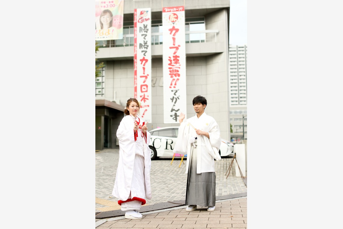 KIKIウェディングが撮影した「カープと広島城」の写真