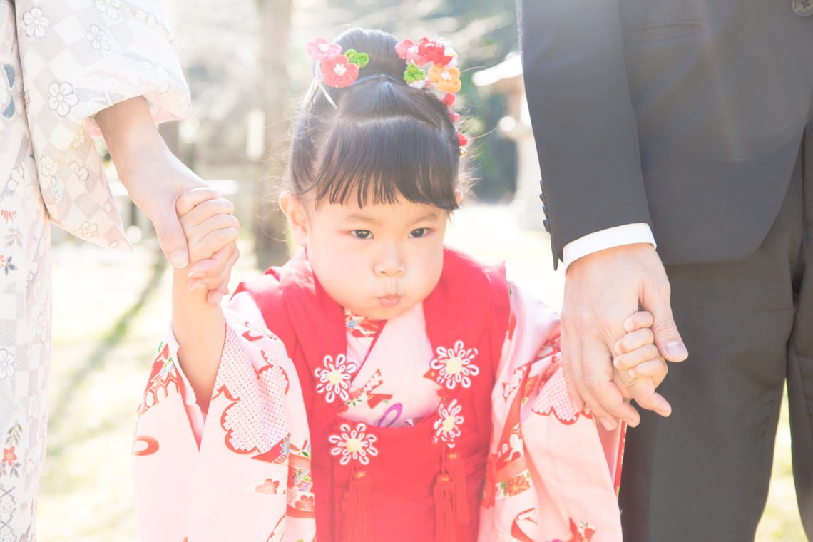 ゆのみふぉとが撮影した写真のアルバム「七五三のお写真（人見知りの子供）」