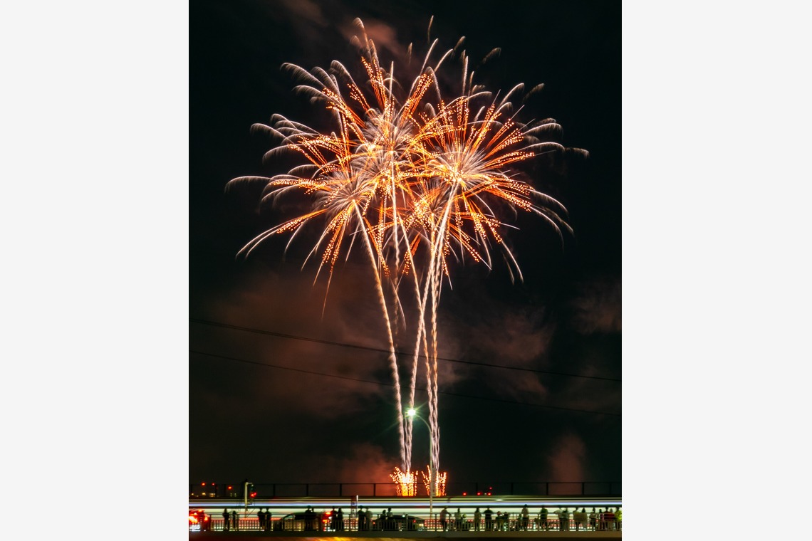ハイナ　マテウスが撮影した写真のアルバム「花火大会祭り」