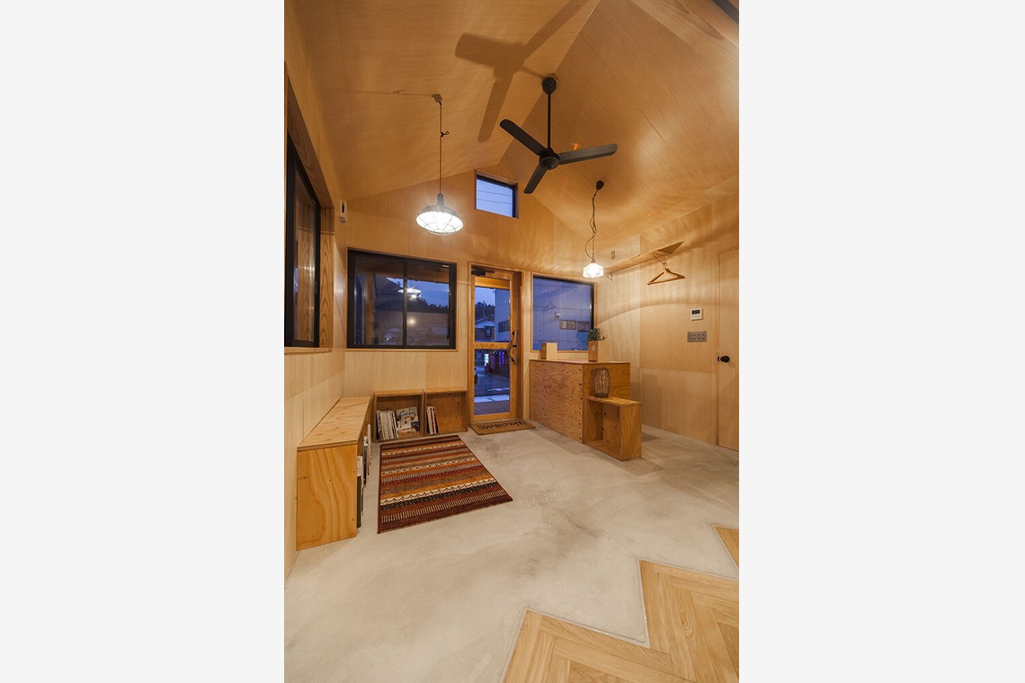 伊東昌信が撮影した「店舗　建築竣工」の写真