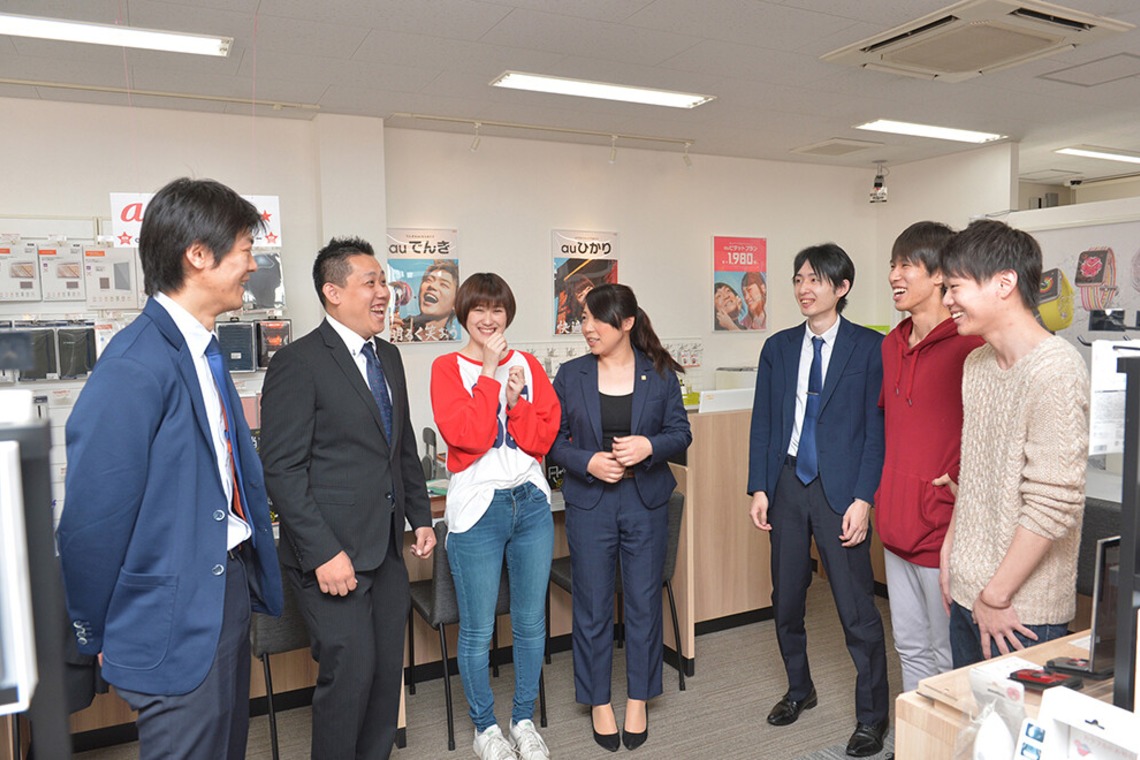 吉田佳央が撮影した「携帯ショップ 採用ぺージ用撮影」の写真