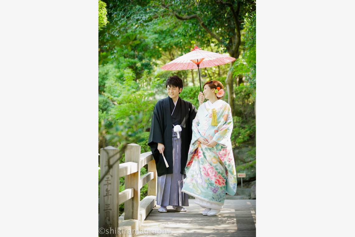 シキラマ グラフィーが撮影した写真のアルバム「和装/ビーチ」