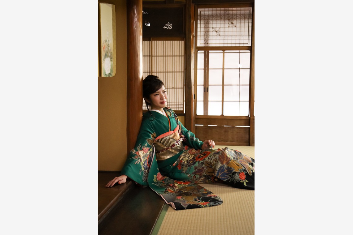 スマイルハンターが出張撮影した家族写真(キッズ,ベビーフォト)などが写った「成人式フォト」の家族写真