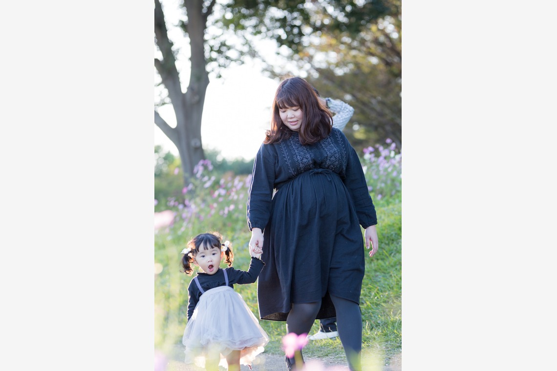 Domoto Takayukiが出張撮影した家族写真(キッズ,ベビーフォト)などが写った「秋の昭和記念公園　　バースデー&マタニティ」の家族写真