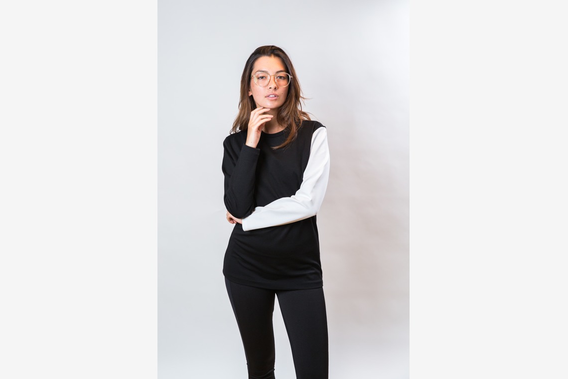 踊るカメラマンAKIRAが撮影した写真のアルバム「ダンサーポートレート」