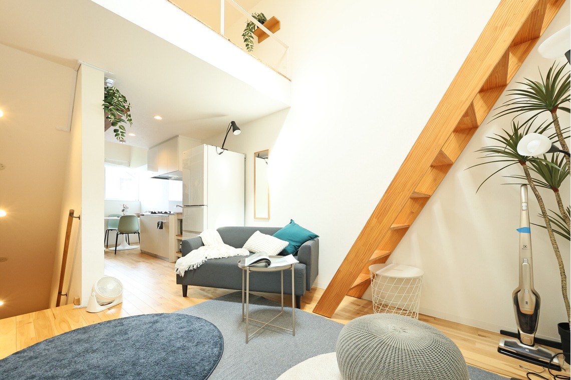 天野康弘が撮影した写真のアルバム「不動産民泊」