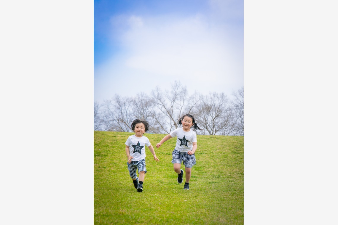 酒井大輔が出張撮影した家族写真(キッズ,ベビーフォト)などが写った「七五三撮影、家族写真」の家族写真