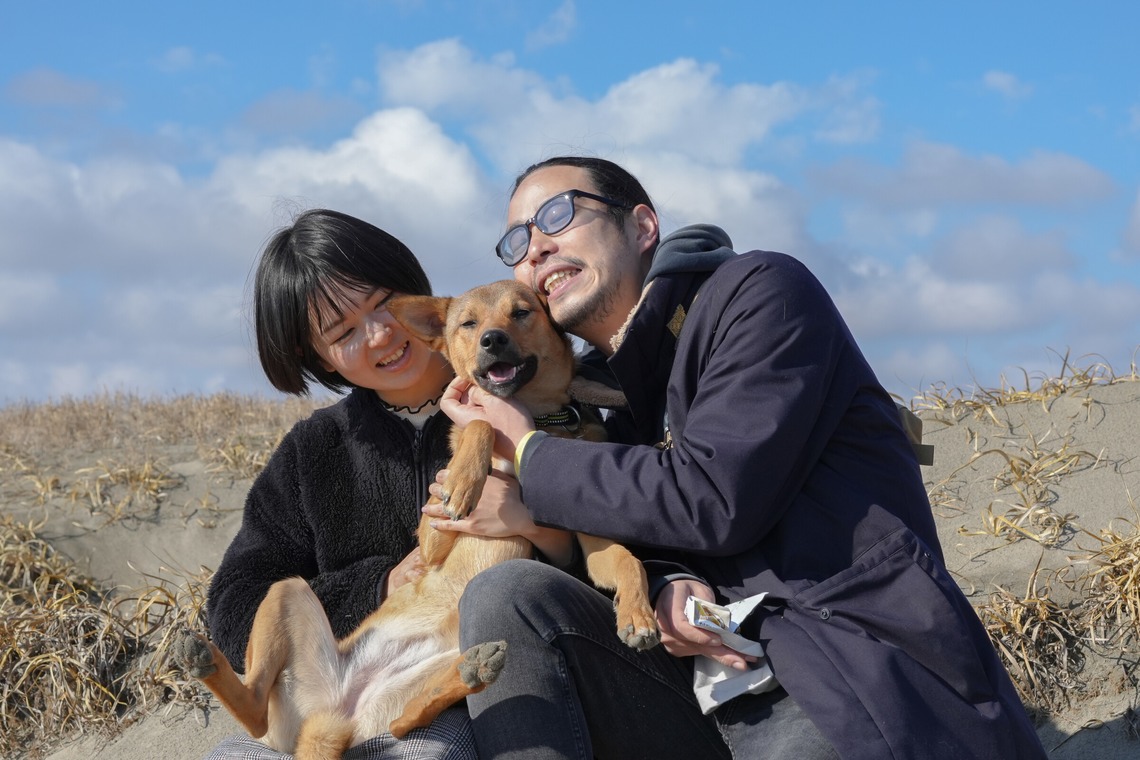 菅生貴利が出張撮影した家族写真(キッズ,ベビーフォト)などが写った「ファミリーフォト」の家族写真