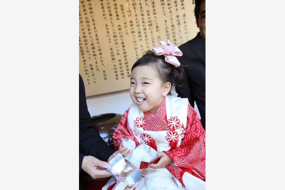 スマイルハンターが出張撮影した家族写真(キッズ,ベビーフォト)などが写った「七五三ロケーション撮影」の家族写真