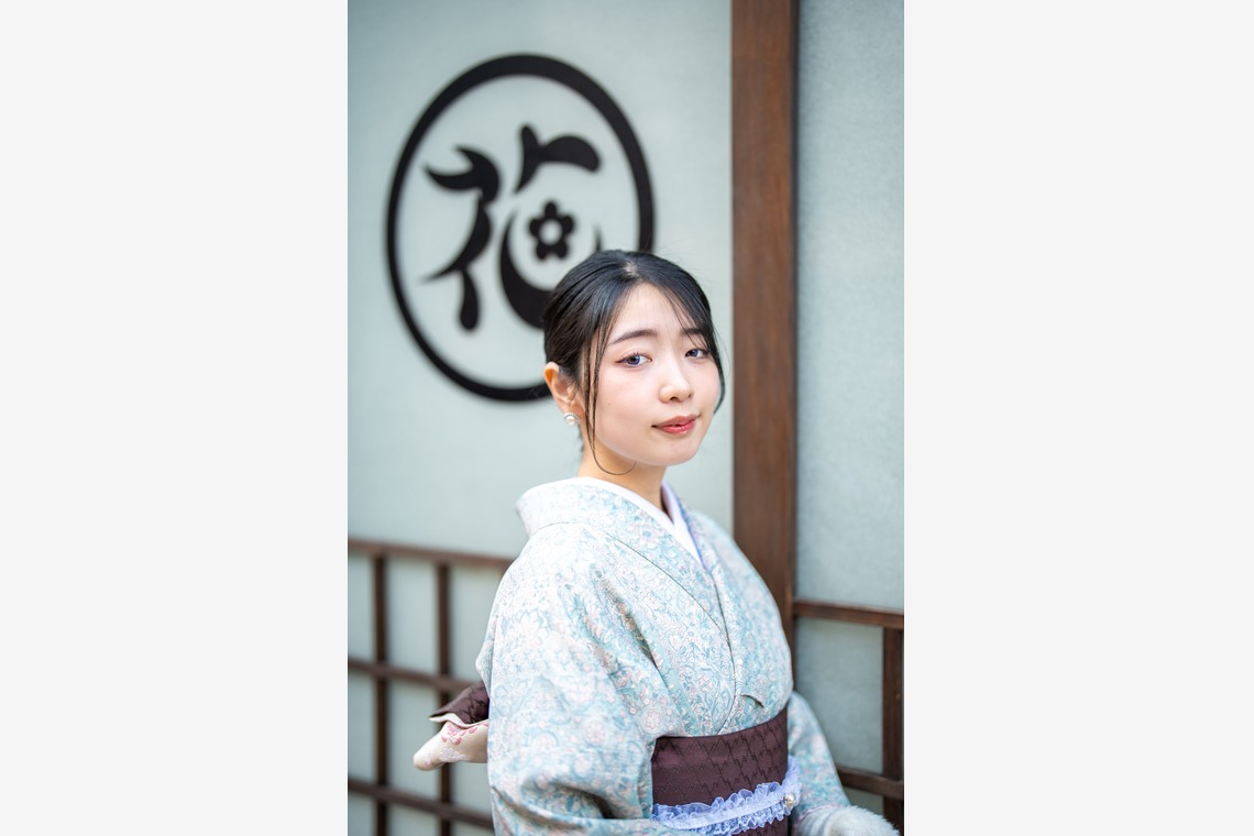 ARUKU PHOTOが撮影した「浅草寺周辺での記念撮影」の写真