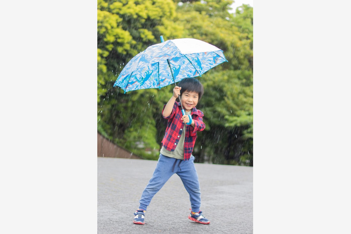 出張撮影サービス「ミライフォト」が撮影した「ワンパク男の子とママの記念撮影」の写真