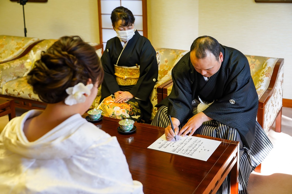 スタジオ　まるが撮影した「結婚式出張撮影（和装）」の写真