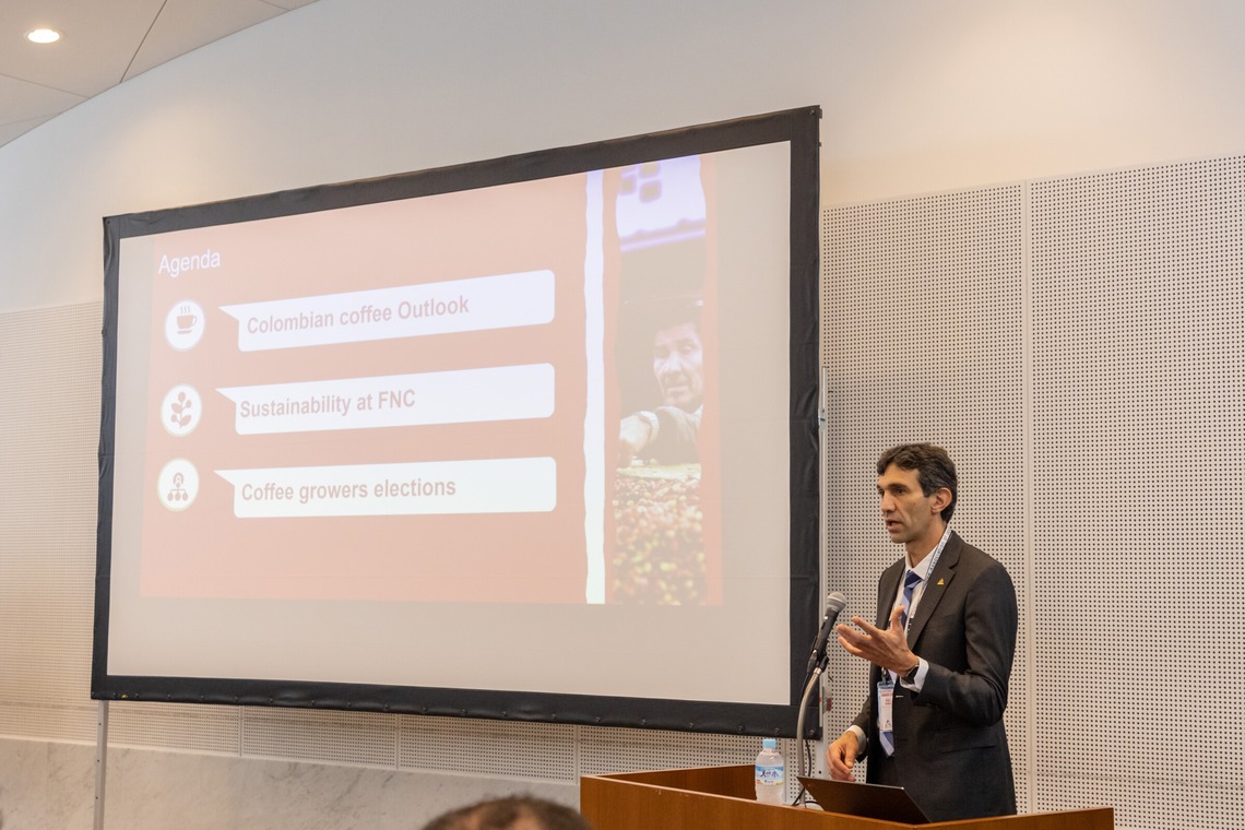 イトウ　ノブミチが撮影した写真のアルバム「イベント・セミナー・パーティ撮影」