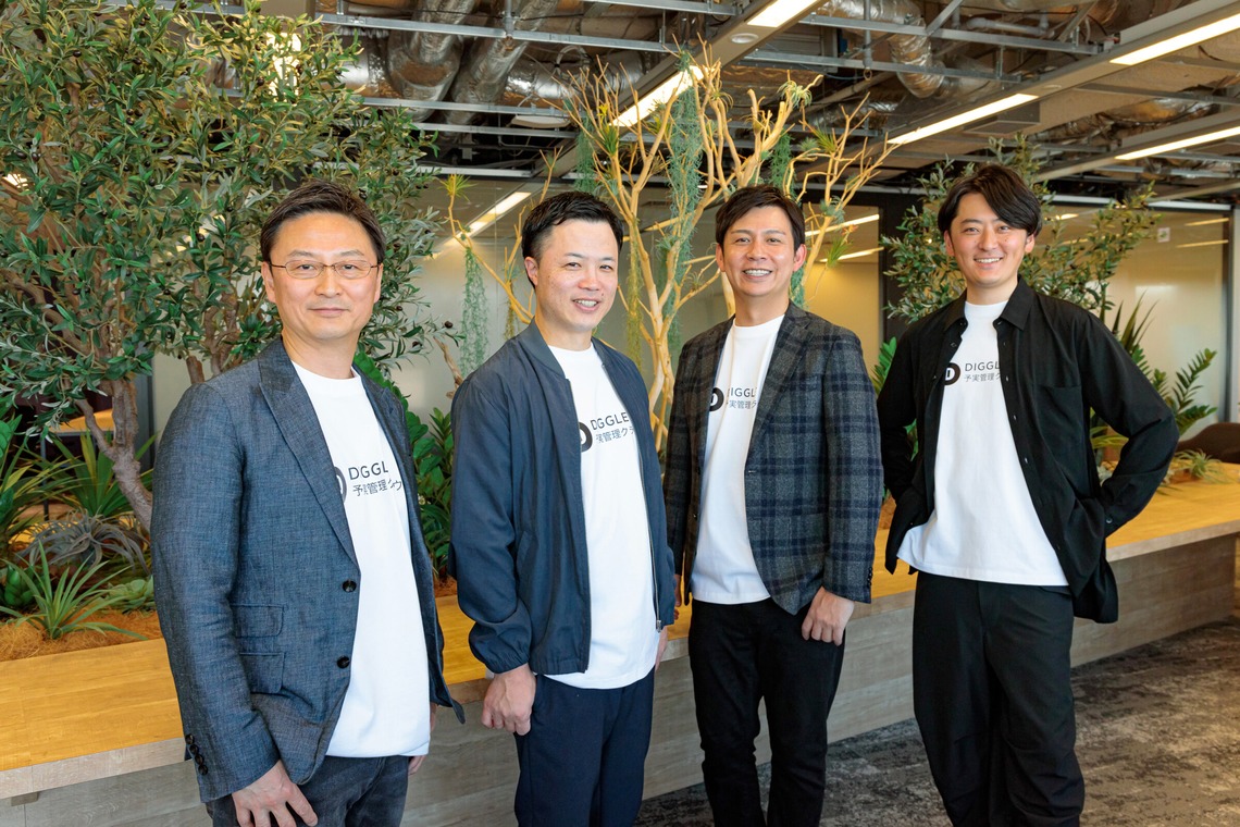 SEE LIKE PHOTOが撮影した写真のアルバム「企業撮影」