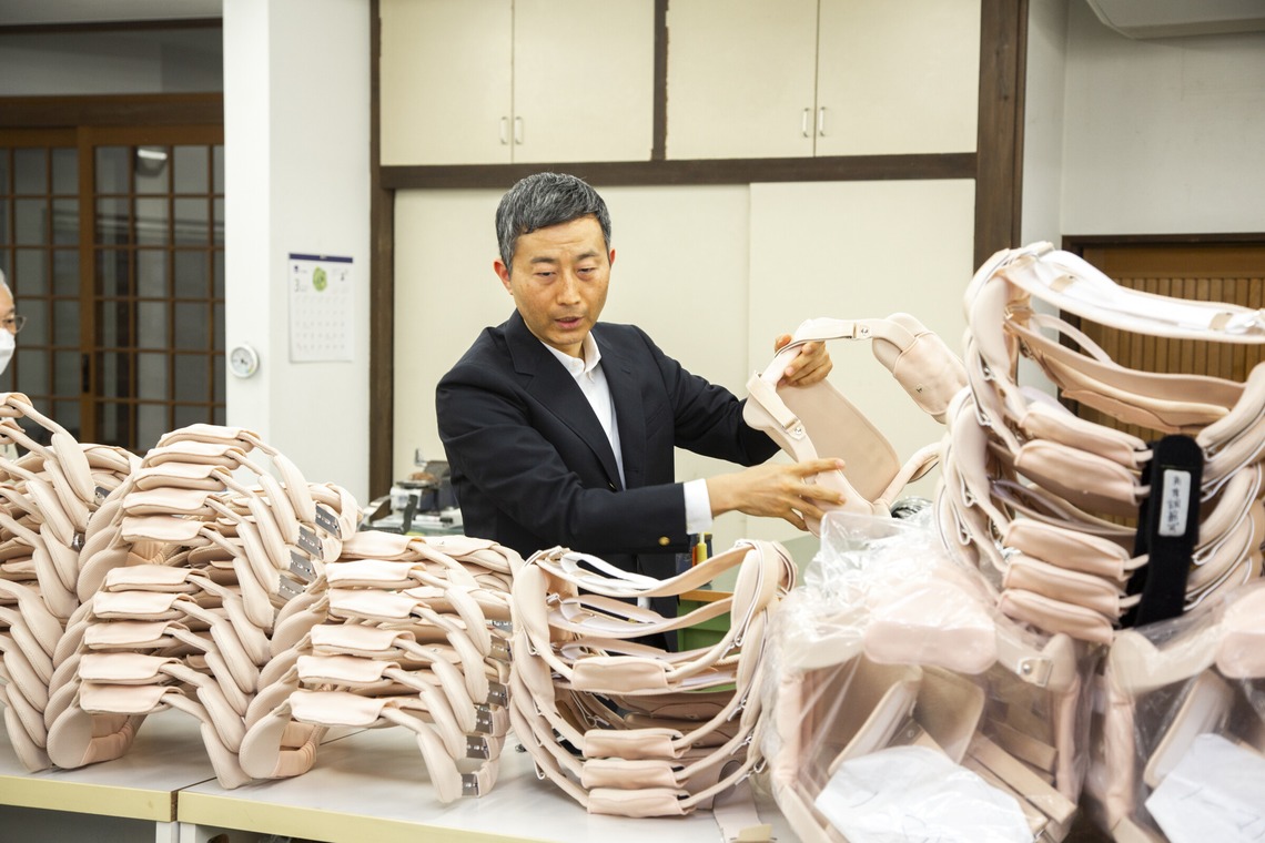 伊東昌信が撮影した「インタビュー　ポートレート」の写真