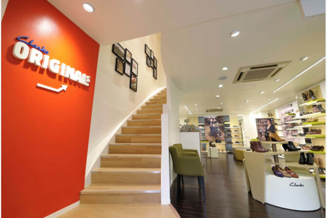 有限会社　澤田スタジオが撮影した「店舗撮影　メガネ」の写真