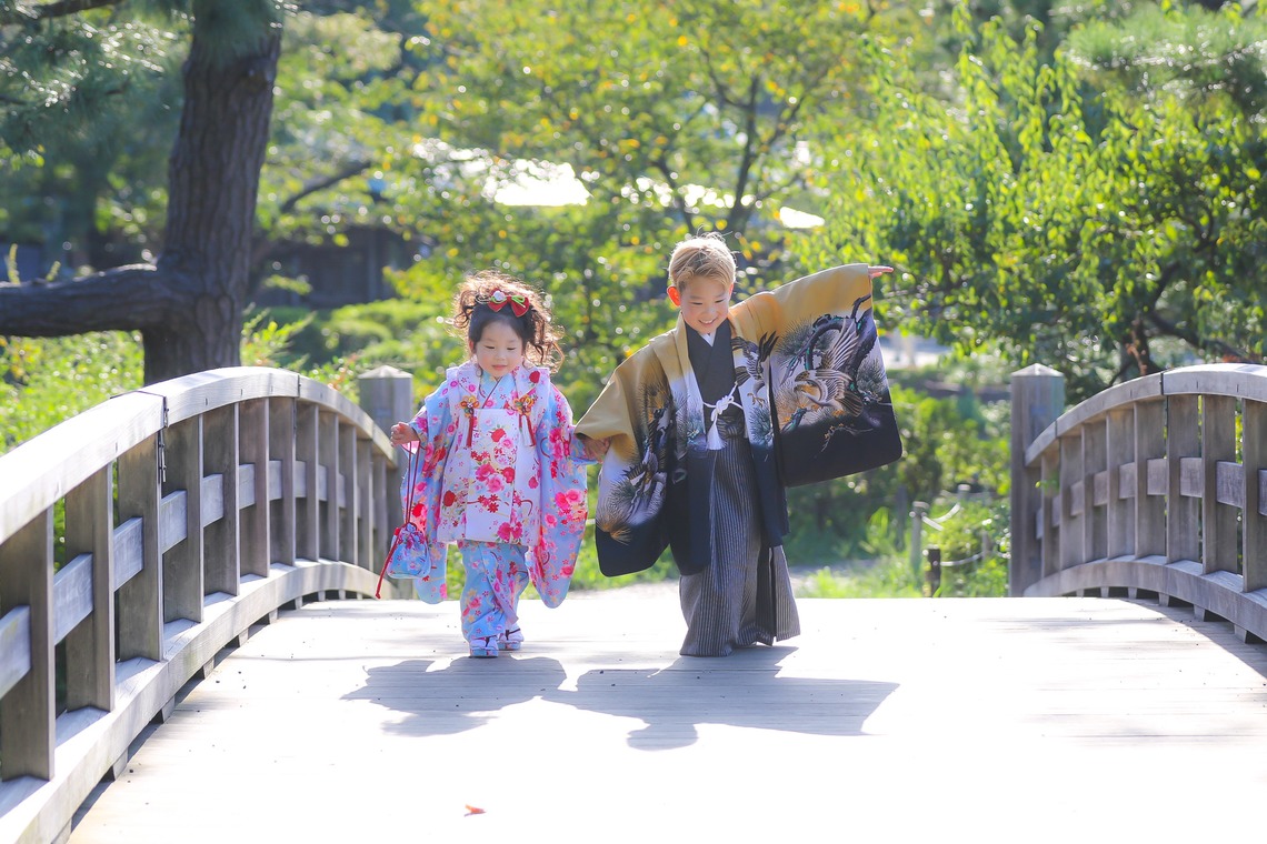 高橋 透（Coo&Sea STUDIO代表）が出張撮影した家族写真(キッズ,ベビーフォト)などが写った「七五三フォト＠横浜」の家族写真