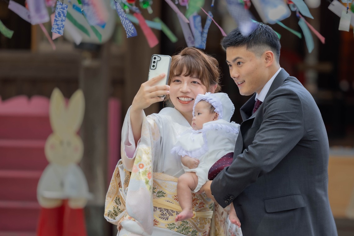 梅田　紫邑が撮影した写真のアルバム「家族でお祝いするお宮参り」