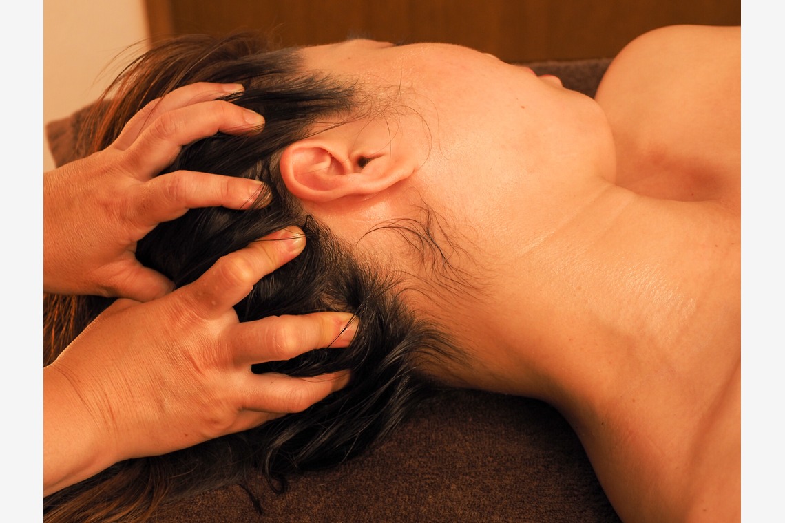 長谷川展克が撮影した「ヘッド フェイス&ボディ（堺市）」の写真