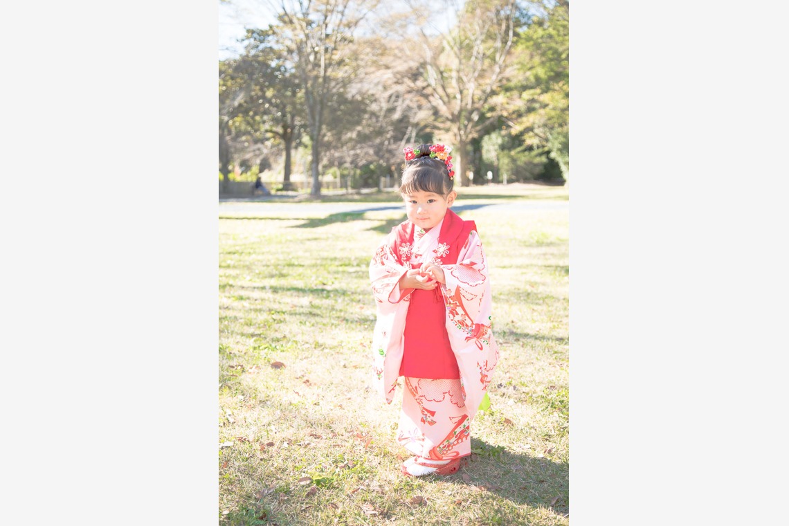 ゆのみふぉとが撮影した写真のアルバム「七五三のお写真（人見知りの子供）」