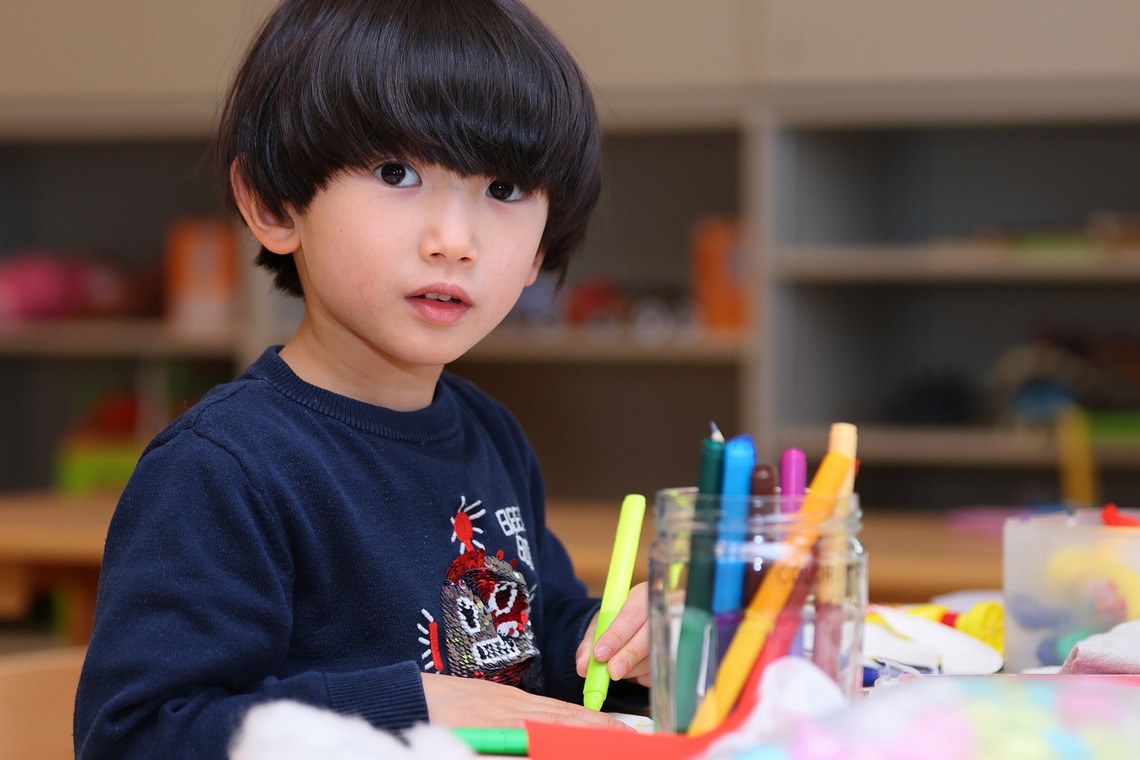 稲蔭一道が出張撮影した家族写真(キッズ,ベビーフォト)などが写った「託児所」の家族写真