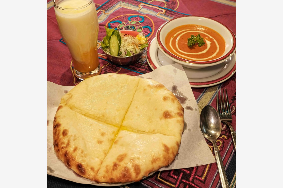 渡辺康太が撮影した写真のアルバム「インドカレー」