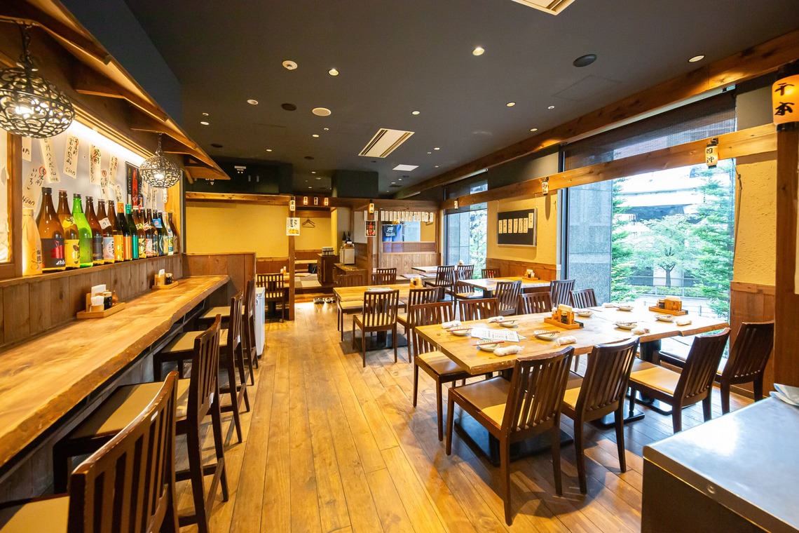 滋賀淳が撮影した「建築、店舗、竣工」の写真