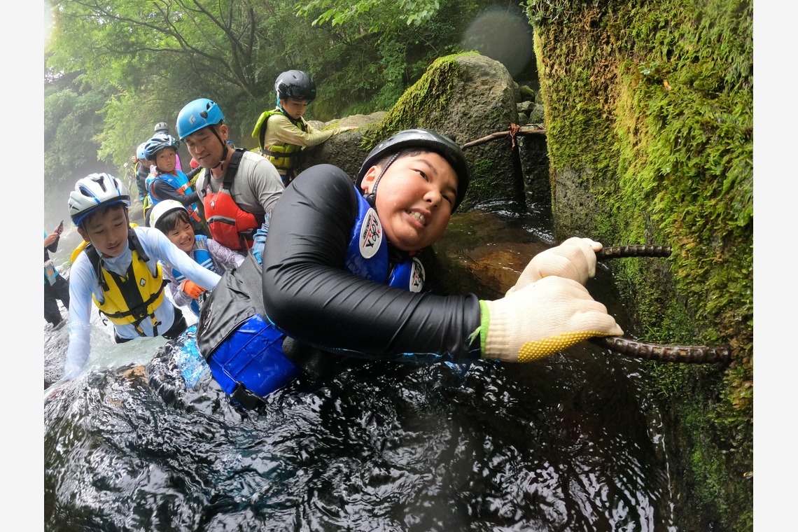 阿久津真理恵が撮影した「自然学校プログラムでの人物撮影（静岡県伊豆市）」の写真