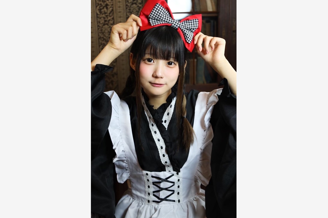 森優希が撮影した写真のアルバム「MaidCafe Selene」