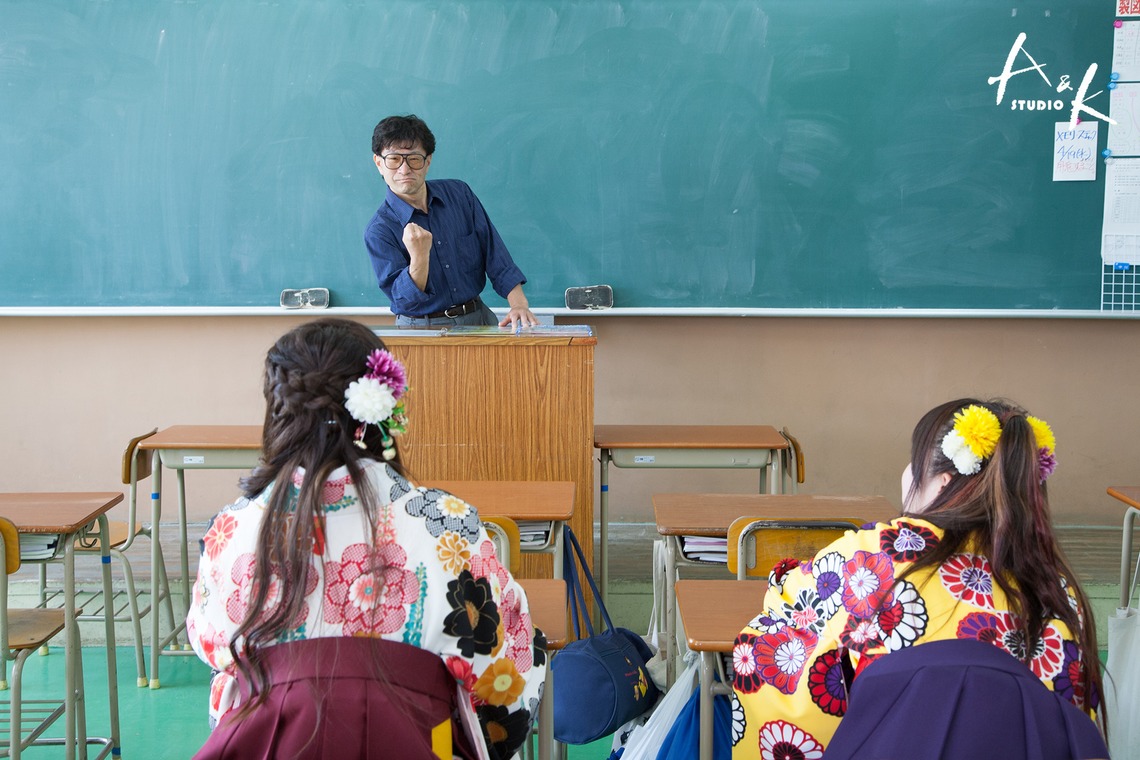 A&K STUDIO CO.,LTD.（上野 晃嗣）が出張撮影した家族写真(キッズ,ベビーフォト)などが写った「卒業式」の家族写真