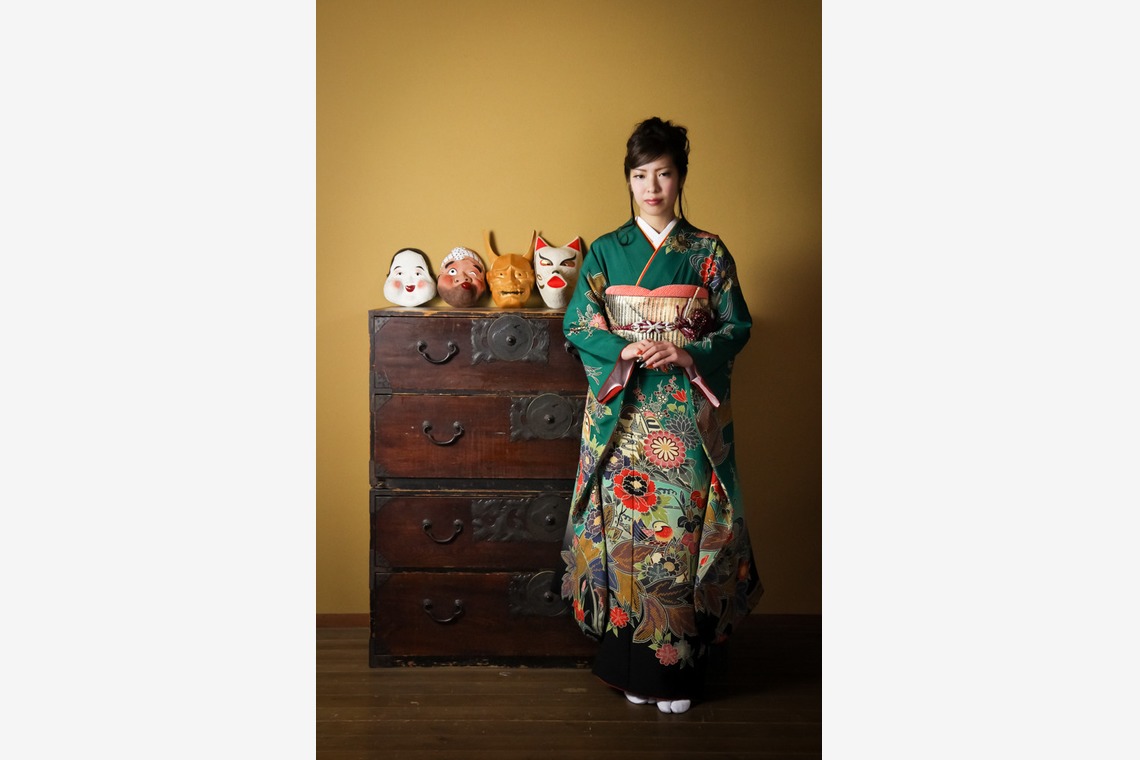 スマイルハンターが出張撮影した家族写真(キッズ,ベビーフォト)などが写った「成人式フォト」の家族写真