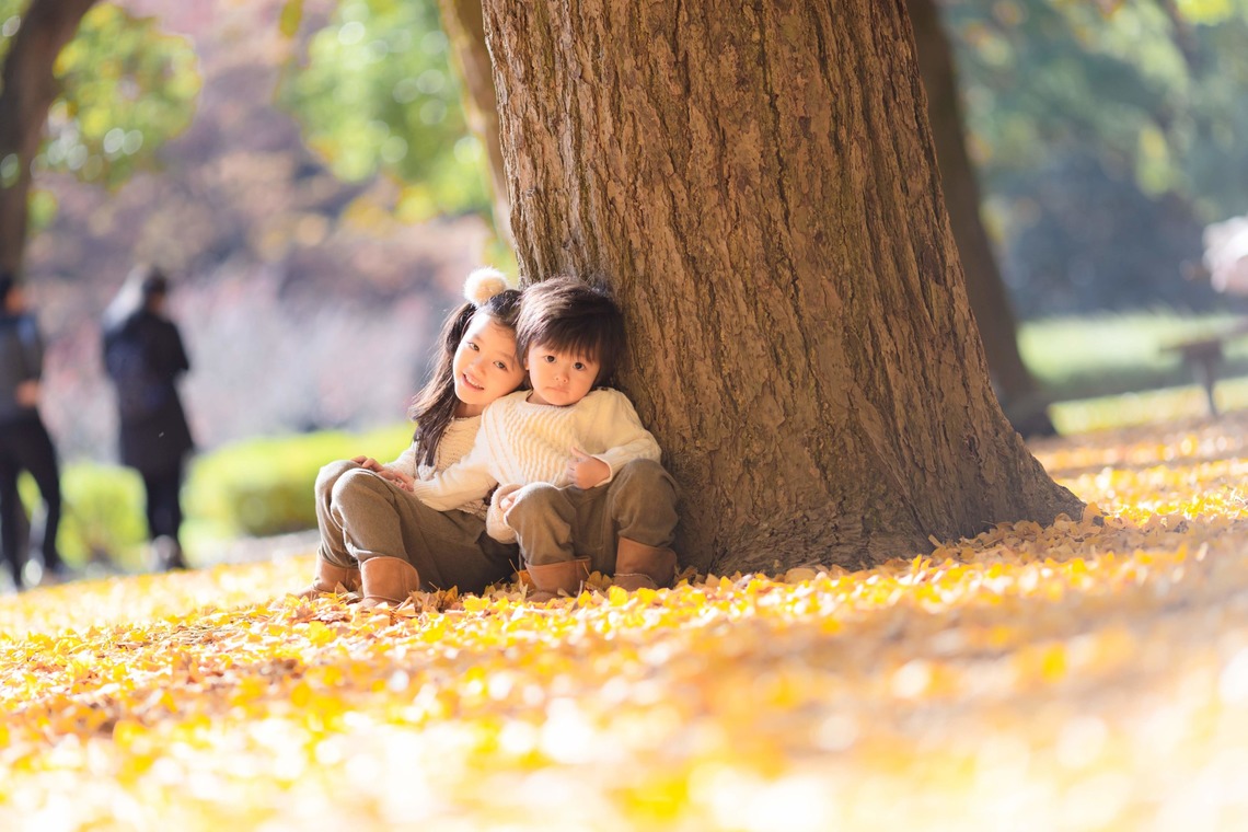 KOBASHOが出張撮影した家族写真(キッズ,ベビーフォト)などが写った「エミリィ紅葉撮影会」の家族写真