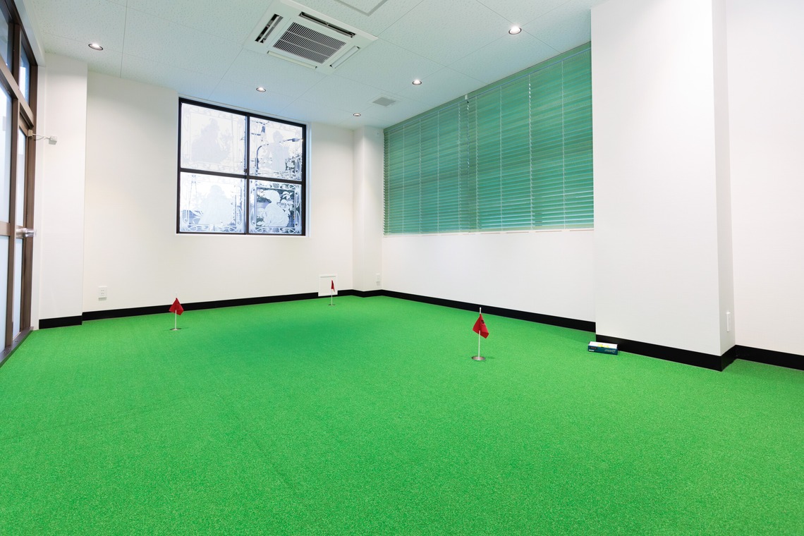 イトウ　ノブミチが撮影した「インドアゴルフ練習場撮影例_01」の写真