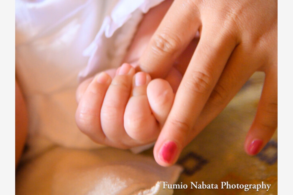 名畑文巨写真事務所が出張撮影した家族写真(キッズ,ベビーフォト)などが写った「出張撮影七五三・お宮詣り」の家族写真