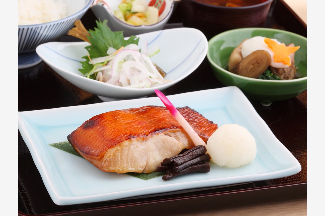 森安　照が撮影した「ステーキ・ハンバーグ・カレー・オムライス・弁当・レストランメニュー」の写真