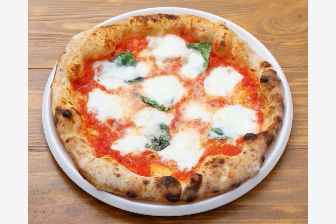 森安　照が撮影した写真のアルバム「ピザ」