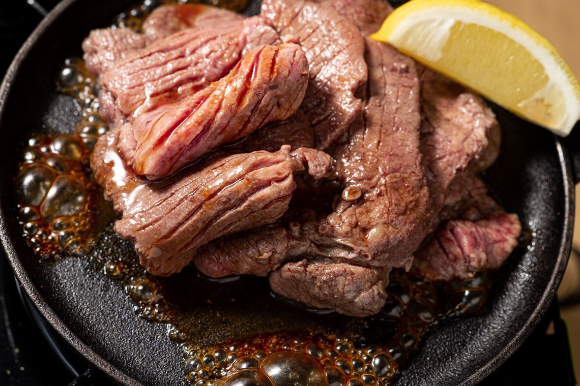 小倉里奈が撮影した写真のアルバム「フードフォト」