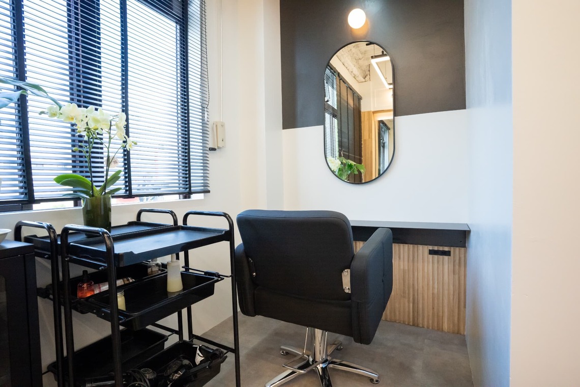 鈴木美咲が撮影した「新規開業ヘアサロン撮影」の写真