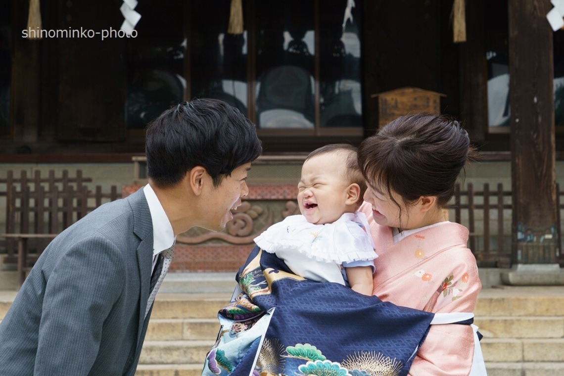 しのみんこフォトが出張撮影した家族写真(キッズ,ベビーフォト)などが写った「お宮参り」の家族写真