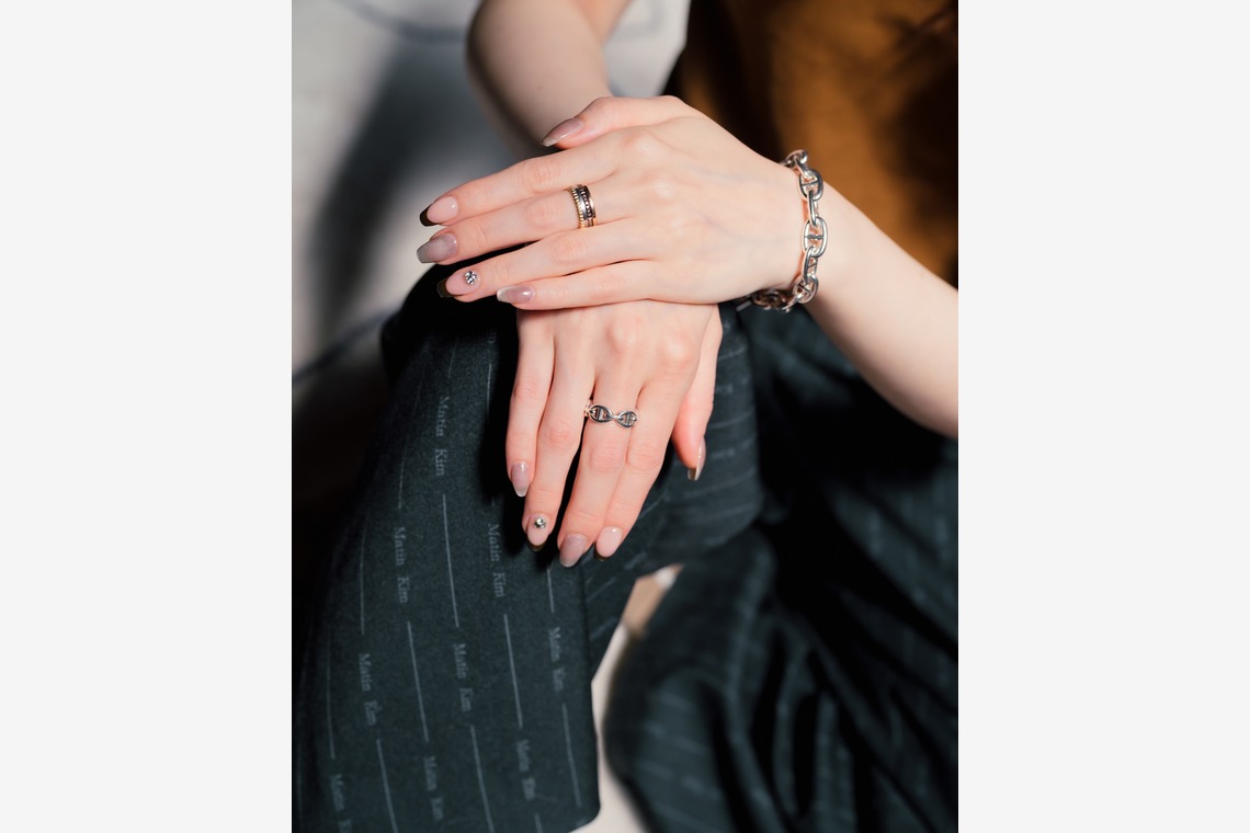 西村ユウトが撮影した写真のアルバム「ポートレート_ネイルサロン」