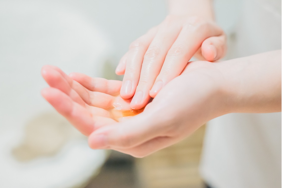 出張撮影 中村まみこが撮影した「プライベートサロン施術風景」の写真